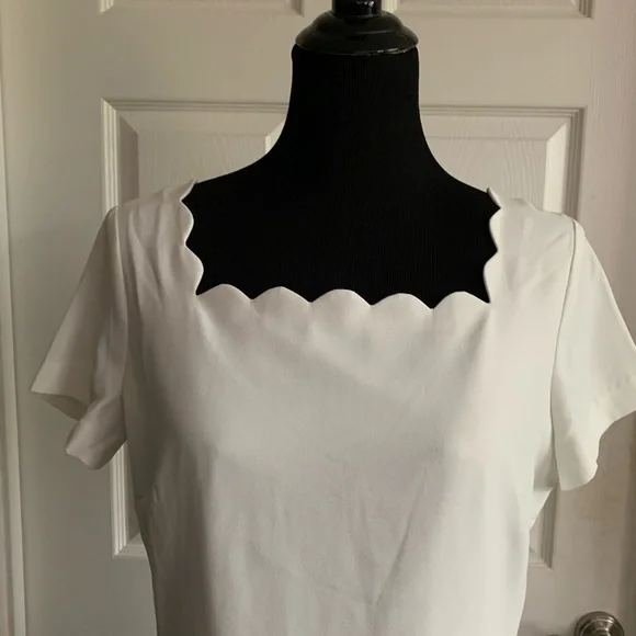 Dahlia Dress - Picture 2 of 7